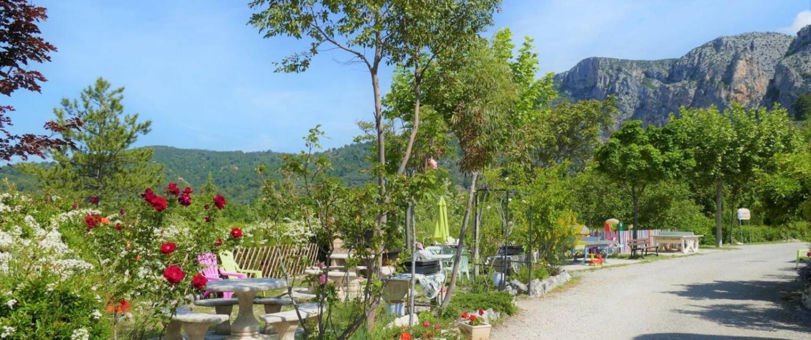 Camping Le Vieux Colombier Moustiers-Sainte-Marie Zewnętrze zdjęcie